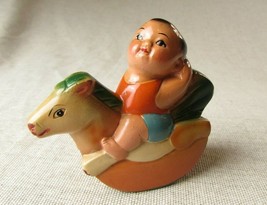 Vintage Baby On Rocking Horse Ceramic Pencil Sharpener - €34,35 EUR