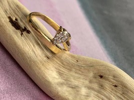 Beautiful  french vintage 18k yellow solid  gold Genuine diamond engagement ring - £252.95 GBP