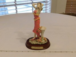 La Verona Collection Lady by Bird Bath Pink Dress Figurine Pre-owned figure - £16.39 GBP