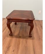 Nice Wood End Table With Claw Feet - $1,351.17 MXN