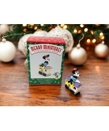 Hallmark Keepsake Ornament Mickey &amp; Co Minnie&#39;s Luggage Car Mickey Expre... - £9.50 GBP