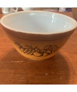 Vintage Pyrex Old Orchard Bowl # 401, 1￼ &amp; 1/2 Pints - $187.47 MXN
