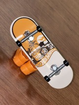 Hot Wheels Skate - Tony Hawk - &quot;Bone Skater&quot; Fingerboard &amp; Skate Shoes - £11.99 GBP