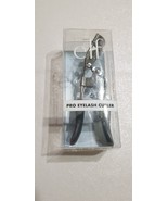 e.l.f. Cosmetics Pro Eyelash Curler, Strong, Contoured, Eye-Opening Silver - $10.49 CAD