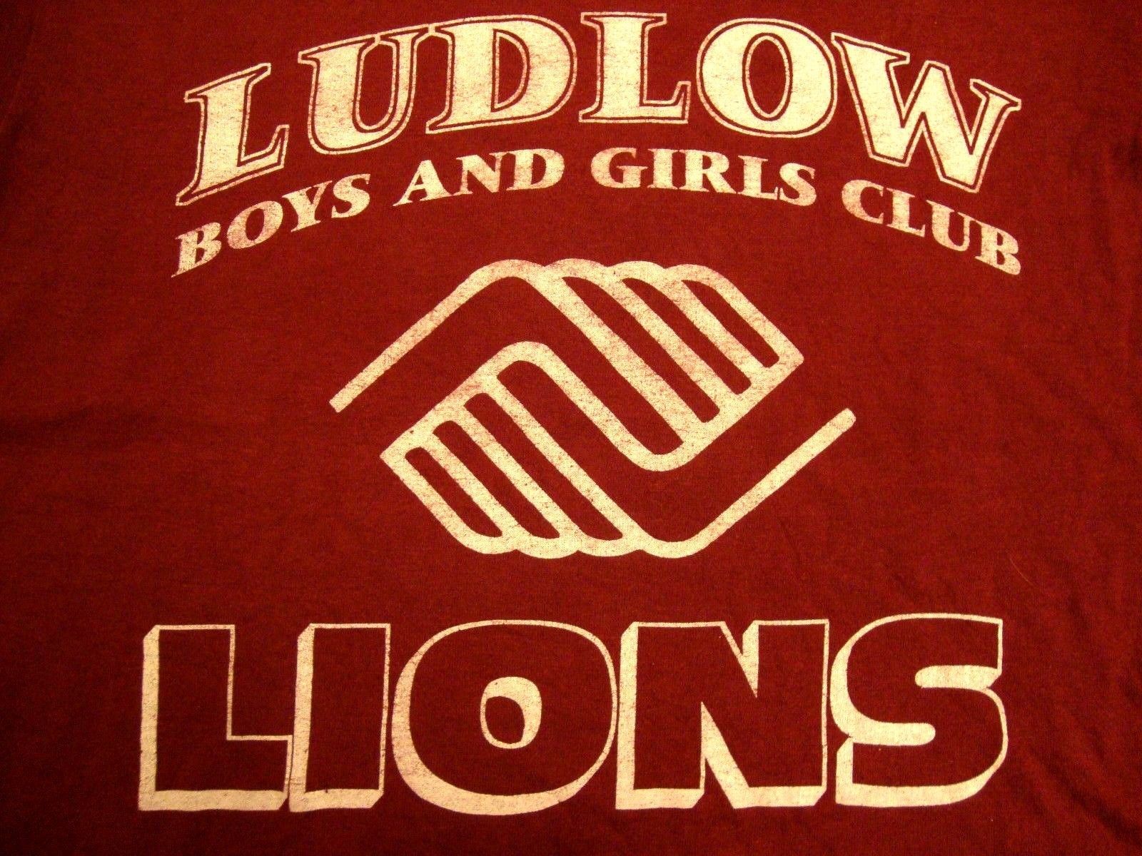 Primary image for Vintage Ludlow Boys & Girls Club Lion Massachusetts Maroon T Shirt S