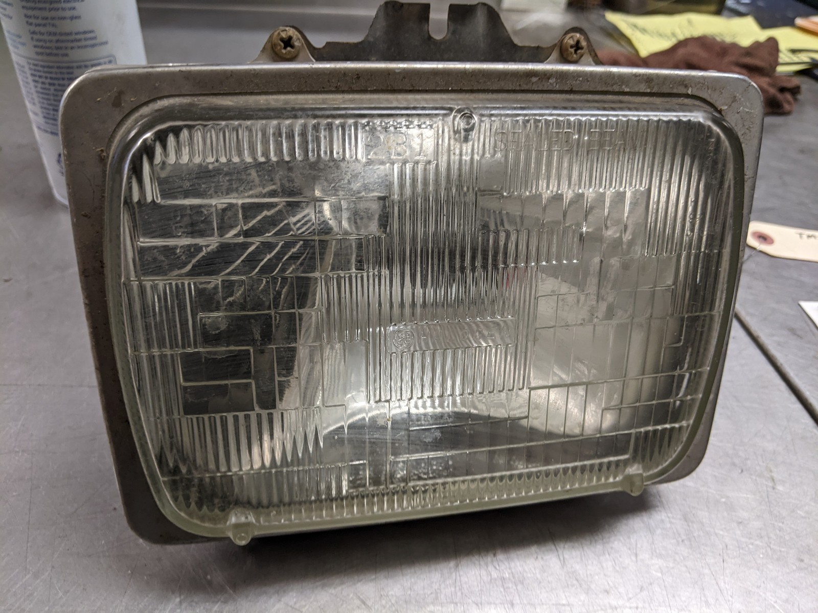 Passenger Right Headlight Assembly For 05-10 Ford F-250 Super Duty  6.0 - $39.55