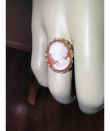 Beautiful Mother&#39;s Day Gift 14kt Gold Cameo Ring Size 6 - $4,145.24 MXN