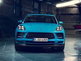 Porsche Macan 2019 Poster  24 X 32 #CR-A1-1357809 - $34.95