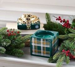 HomeWorx by Slatkin &amp; Co. 16-oz Ceramic Green Gift Box Candle - £153.26 GBP