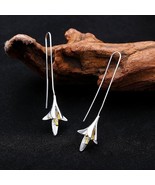 Lily flower dangles silver handmade earrings - €16,33 EUR