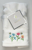 Deborah Connolly Fingertip Towels Bathroom Set of 2 Embroidered Bees Flowers - £25.59 GBP