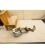 GM 19351691 Seat Belt Assembly Left LH Drivers - $182.22 CAD