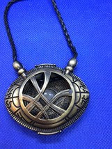 Dr Doctor Strange Eye of Agamotto Amulet Pendant Necklace - £7.96 GBP