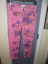 DREAM OUT LOUD PINK FLORAL CROPPED PANTS SIZE 5 WOMEN&#39;S EUC - £13.84 GBP