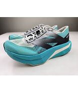New Balance Womens FuelCell Supercomp Elite V4, size 7.5  B - $1,816.06 MXN