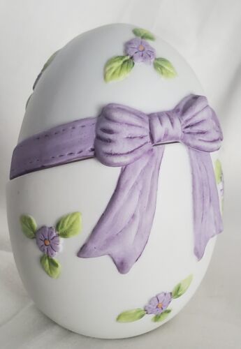 1988 Lefton Hand Painted Bisque Porcelain Easter Egg Trinket Box Purple Bow 4" - $10.00