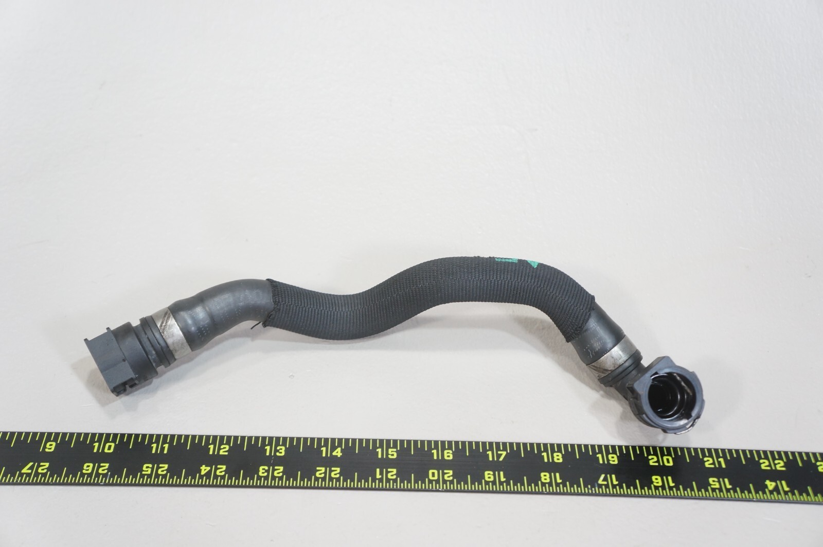 09-2013 bmw x5 e70 3.0l xDrive35d radiator water coolant hose line 7794157 Item image 6
