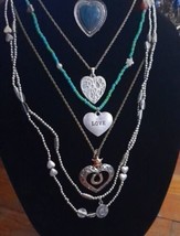 Mixed Style Heart Necklaces American Eagle Outfitters Silvertone Valentine 5 pc - £15.52 GBP
