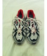 AVIA WOMAN&#39;S WHITE WITH SILVER BLACK AND RED ACCENT DETAIL RUNNING SHOES 6 - $40.02 CAD