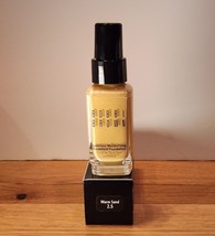 Bobbi Brown Luminous Moisturizing Treatment Foundation: Warm Sand 2.5, 1oz - £33.98 GBP