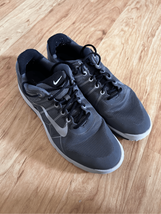 Nike golf shoes size 6y or 6.5 adult or 7 women’s adult gray color - $34.65