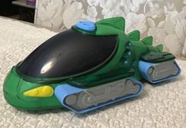 PJ Masks Light Up Racers GEKKO MOBILE by Just Play - Motorized, Lights &amp; Sounds - £16.35 GBP