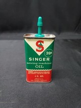 Vintage Handy Oiler &quot;SINGER&quot; Sewing Machine Oil 4oz Tin Can With Cap - $10.44