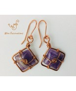 Handmade amethyst earrings: square amethyst framed and spiral wrapped in... - €24,82 EUR