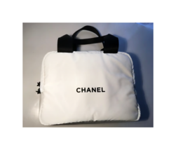 Chanel Cloud Toiletry/Cosmetic Pouch/Bag White Dbl Zipper Pulls NEW - £118.62 GBP