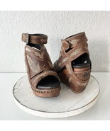 Lane Boots LEXINGTON Womens Brown Wedges 7.5 Western Sandals Cowgirl Woo... - $209.56 CAD