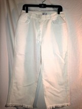 Willi Smith Women&#39;s Jeans White Frayed Edges Crop Jeans Size 12 X 22&quot;  - £5.17 GBP