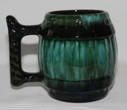 Vintage Blue Mountain Pottery BMP Green Black Drip Glaze 16 oz. Barrel Stein Mug - £11.77 GBP
