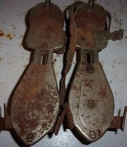 Vintage Girls Fit Over Shoe Roller-skates - $2.99