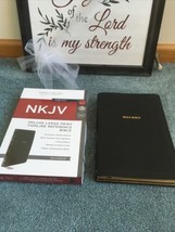 Nkjv Deluxe Large Print Reference Bible Red Letter Black Leather Soft - $27.75