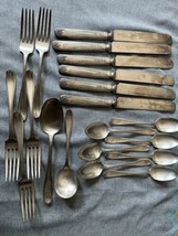 Vintage 1881 Rogers Flatware Set - £23.73 GBP