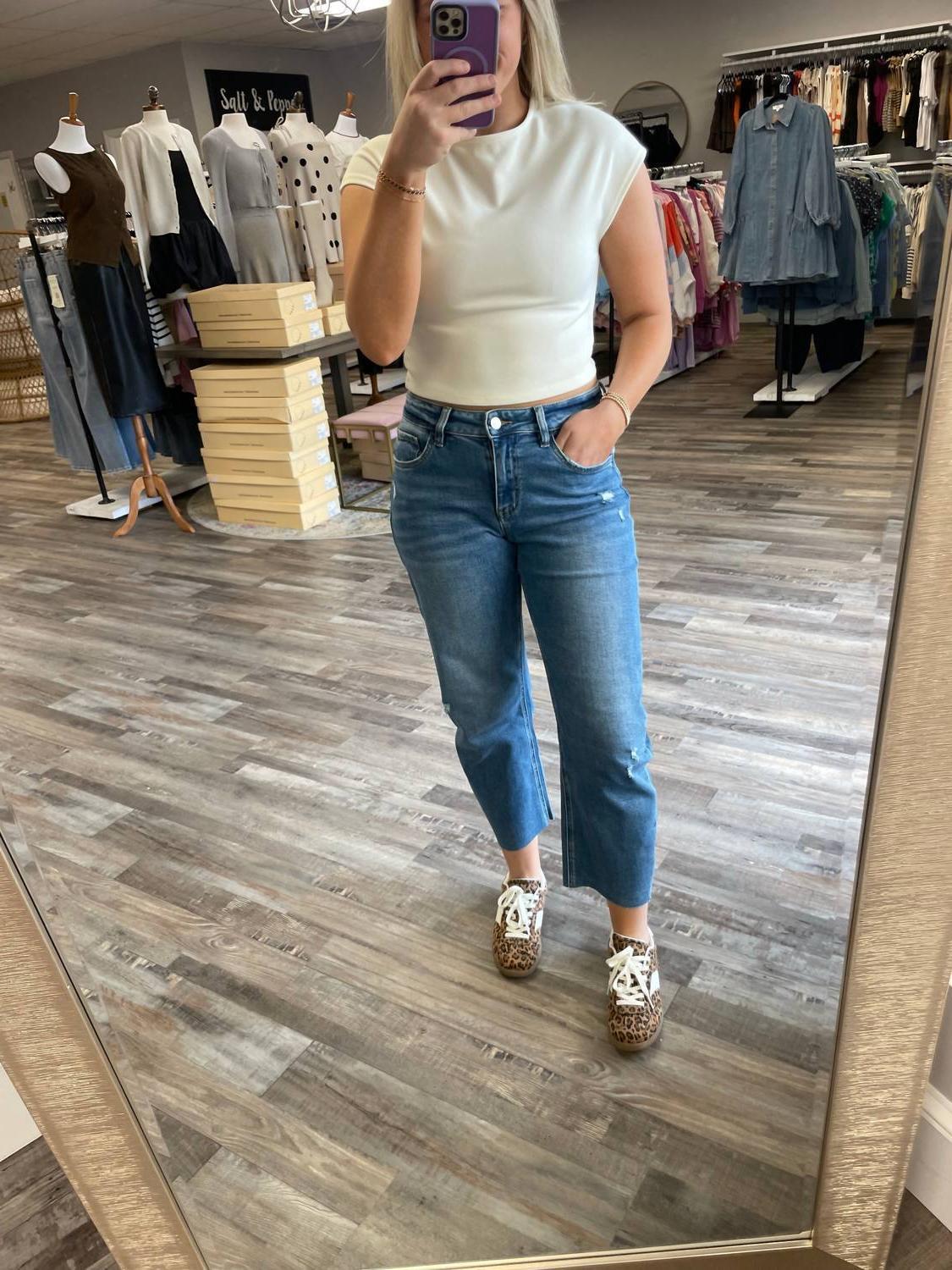 Vervet By Flying Monkey high rise slim barrel jeans Medium Wash - $41.00