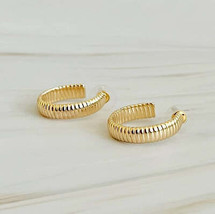 Small Lux Cabled Golden Hoop Earrings - £13.69 GBP