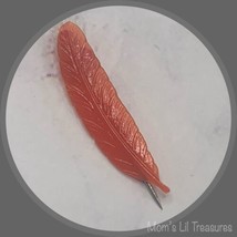 Vintage Cracker Jack Gumball Prize Red Orange Feather Pin - £3.06 GBP