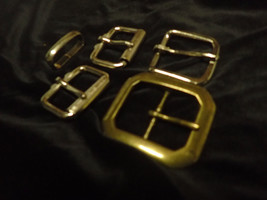 4 Assorted Nickel &amp; Brass Heel Bar Buckles + 1 Loop Fits 1-1/2&quot; Strap Be... - $13.94