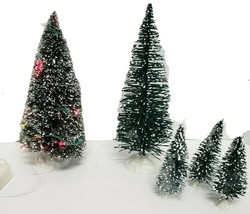 Lemax Bristle Pine Tree Set of 5 lighted-1 Snow Village accessories - £15.01 GBP