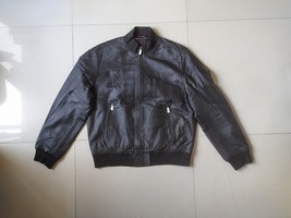D.A.R.K Men&#39;s Leather Bomber Jacket $199 WORLDWIDE SHIPPING FAT 0230 - $119.46