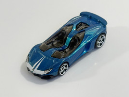 Hot Wheels 1/64 2013 Lamborghini Aventador J - $2.96