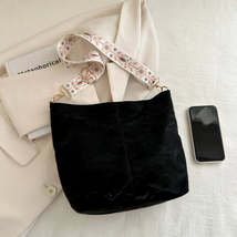 Floral Adjustable Strap Shoulder Bag - $23.25