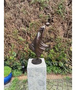 Elegant bronze sculpture of a woman in motion - 27x14x57cm - 4.5Kg - $974.95