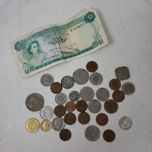 Foreign Currency LOT 31 Coins + Paper From All Over The World - €21,48 EUR