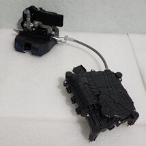 Genuine Rear Trunk Tailgate Power Lock Latch Actuator OEM Sorento Santa ... - $99.95