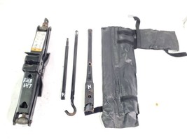 Tire Jack Kit Assembly OEM 2003 Lincoln Aviator - $559.60 MXN