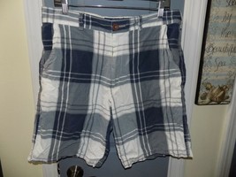 AMERICAN EAGLE OUTFITTERS BLUE/GRAY PLAID SHORTS SIZE 33 MEN&#39;S EUC - £15.97 GBP