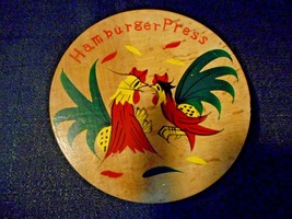 TRANSCO Round Wooden Hamburger Press Roosters Fighting Hanging Hinged MCM Japan - £15.97 GBP