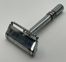 Gem Micromatic USA Safety Razor Vintage Original Shaving Shaver Clog Pruf 681 - £20.55 GBP